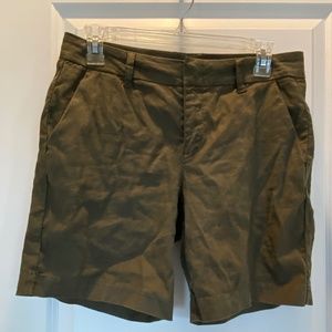 Ladies Shorts, Olive, Size 26